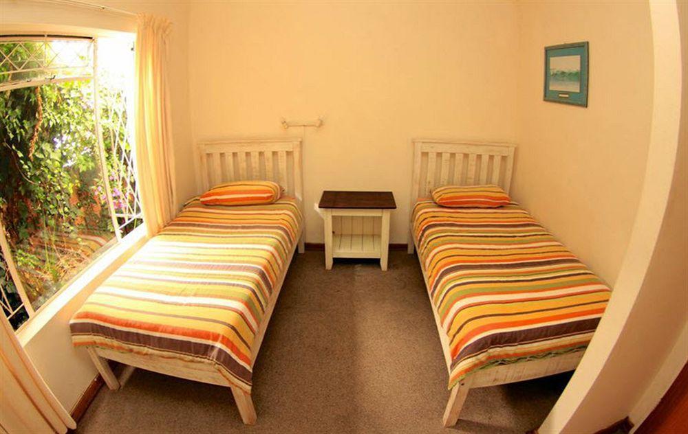 Jeffreys Bay Backpackers Hostel Ngoại thất bức ảnh